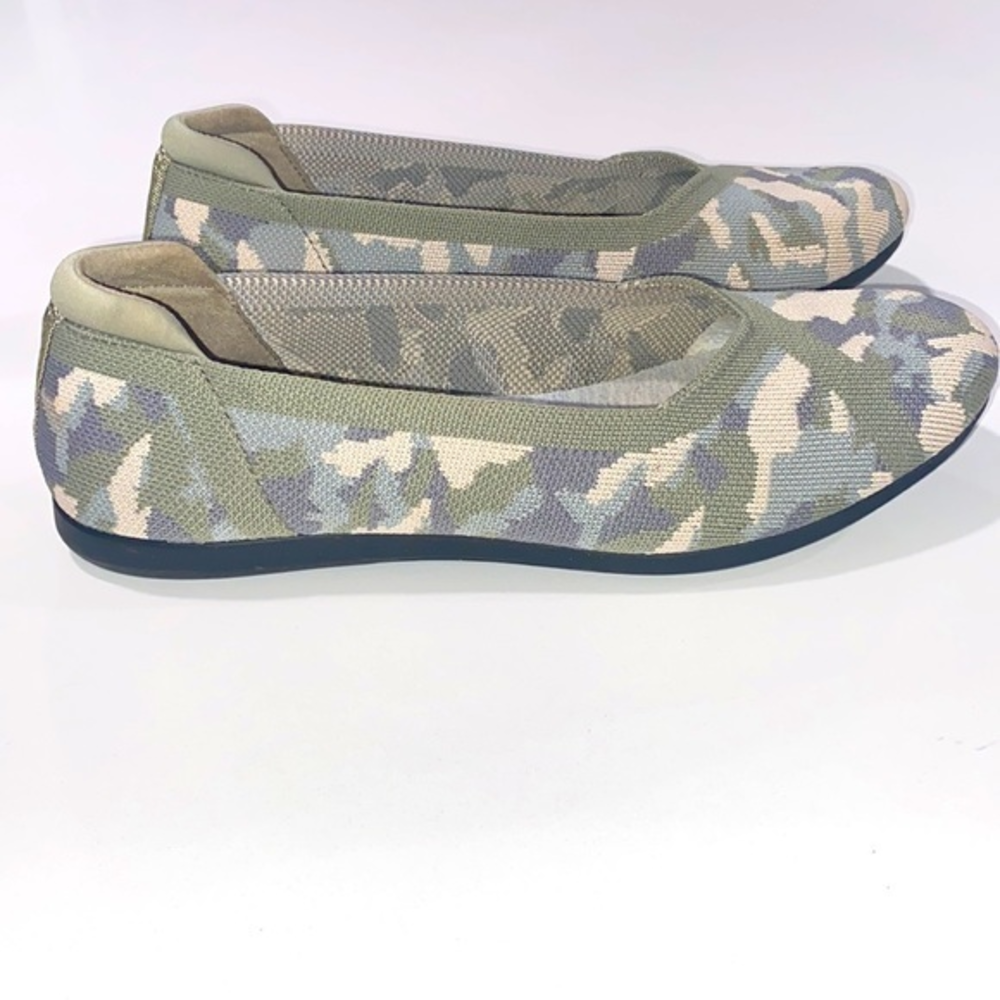 Cloudsteppers by Clarks Washable Knit Slip Ons Carly Wish Green Camo Size‎ 8